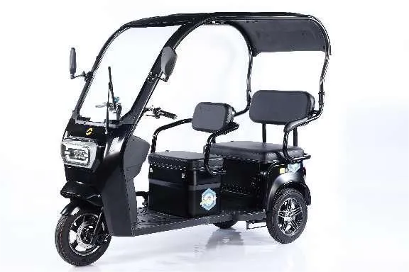 電動三輪バイク